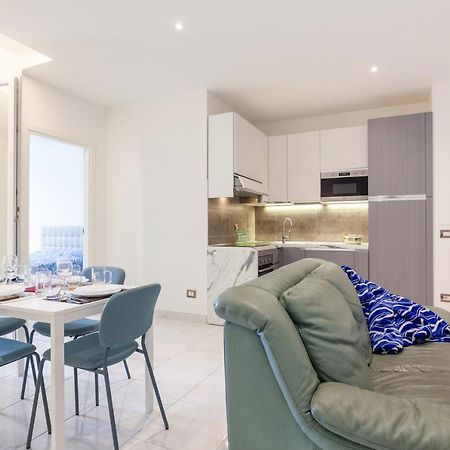 Апартаменты Seaside Flat With Swimming Pool And Private Parking Каламброне Экстерьер фото
